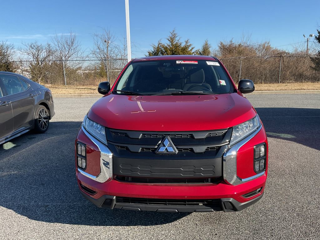 Used 2025 Mitsubishi Outlander Sport LE image 3