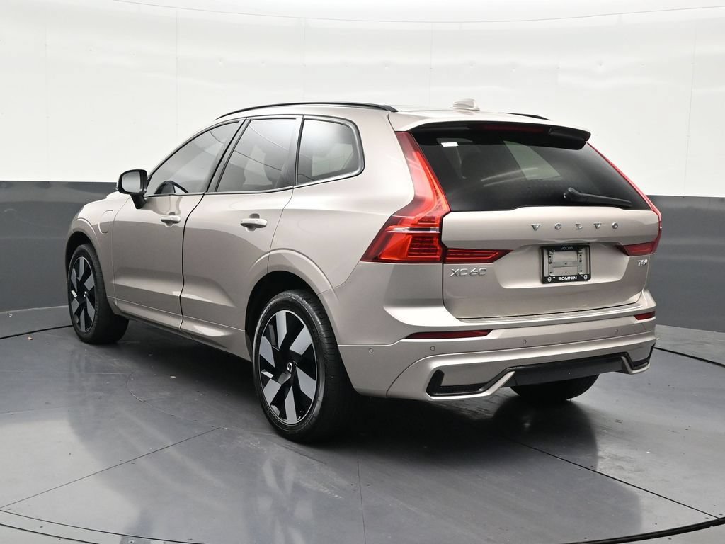Used 2025 Volvo XC60 T8 Plus w/ Protection Package Premier AWD/4WD image 3