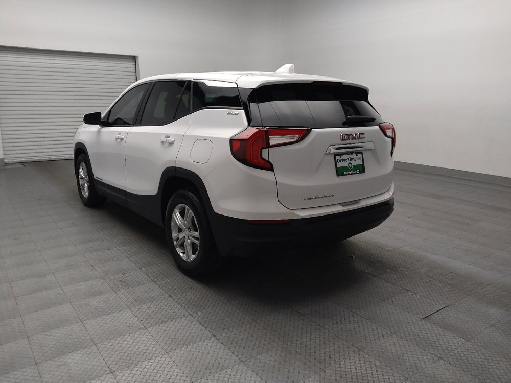 Used 2023 GMC Terrain SLE w/ LPO, Floor Liner Package image 5