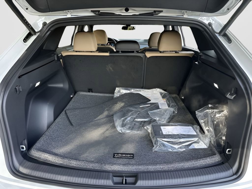 New 2026 Volkswagen Atlas Cross Sport SE image 24