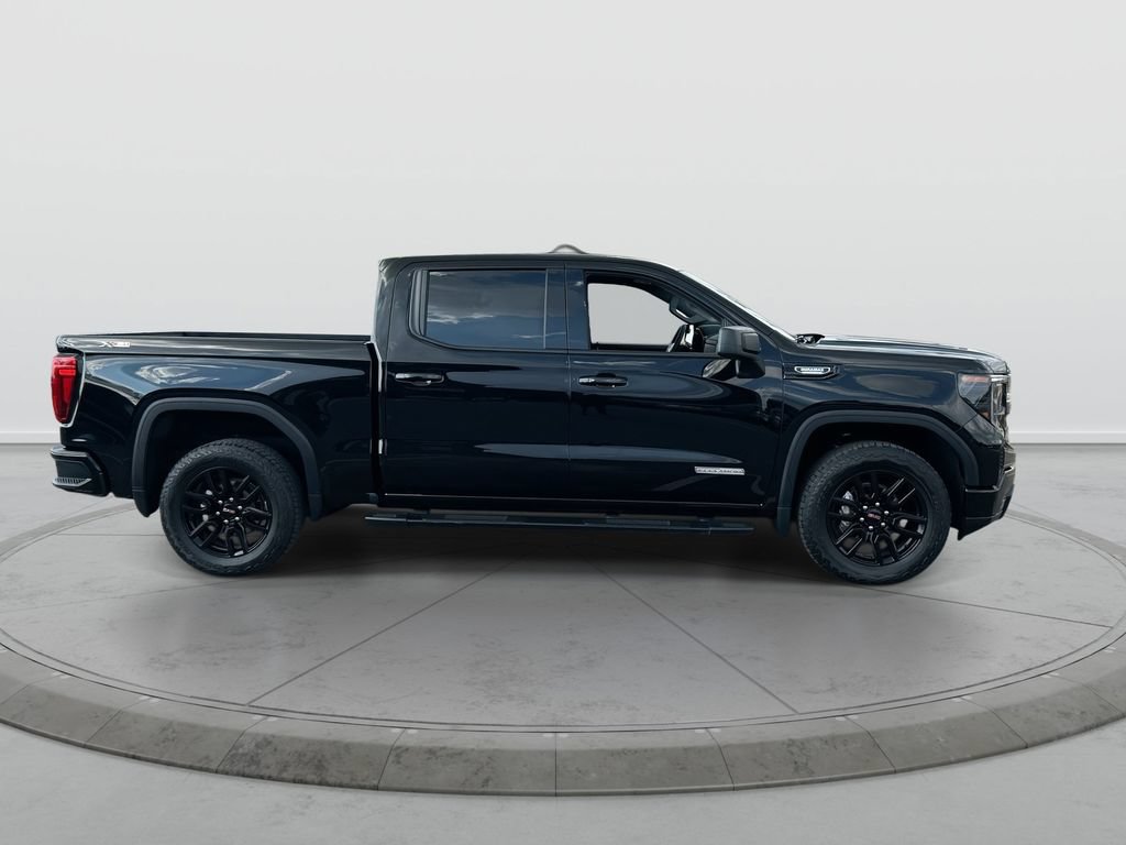 Used 2024 GMC Sierra 1500 Elevation w/ X31 Off-Road Package AWD/4WD image 9