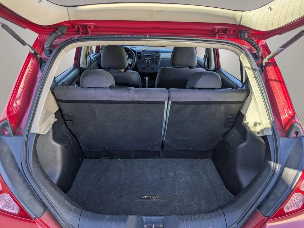 Used 2008 Nissan Versa 1.8 S FWD image 32