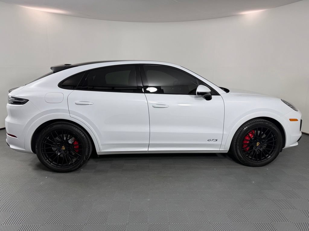 Certified 2023 Porsche Cayenne GTS AWD/4WD image 8