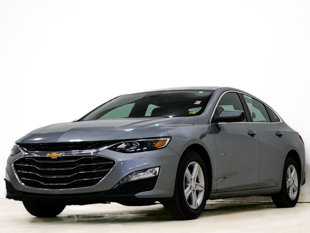 Used 2024 Chevrolet Malibu LT image 3