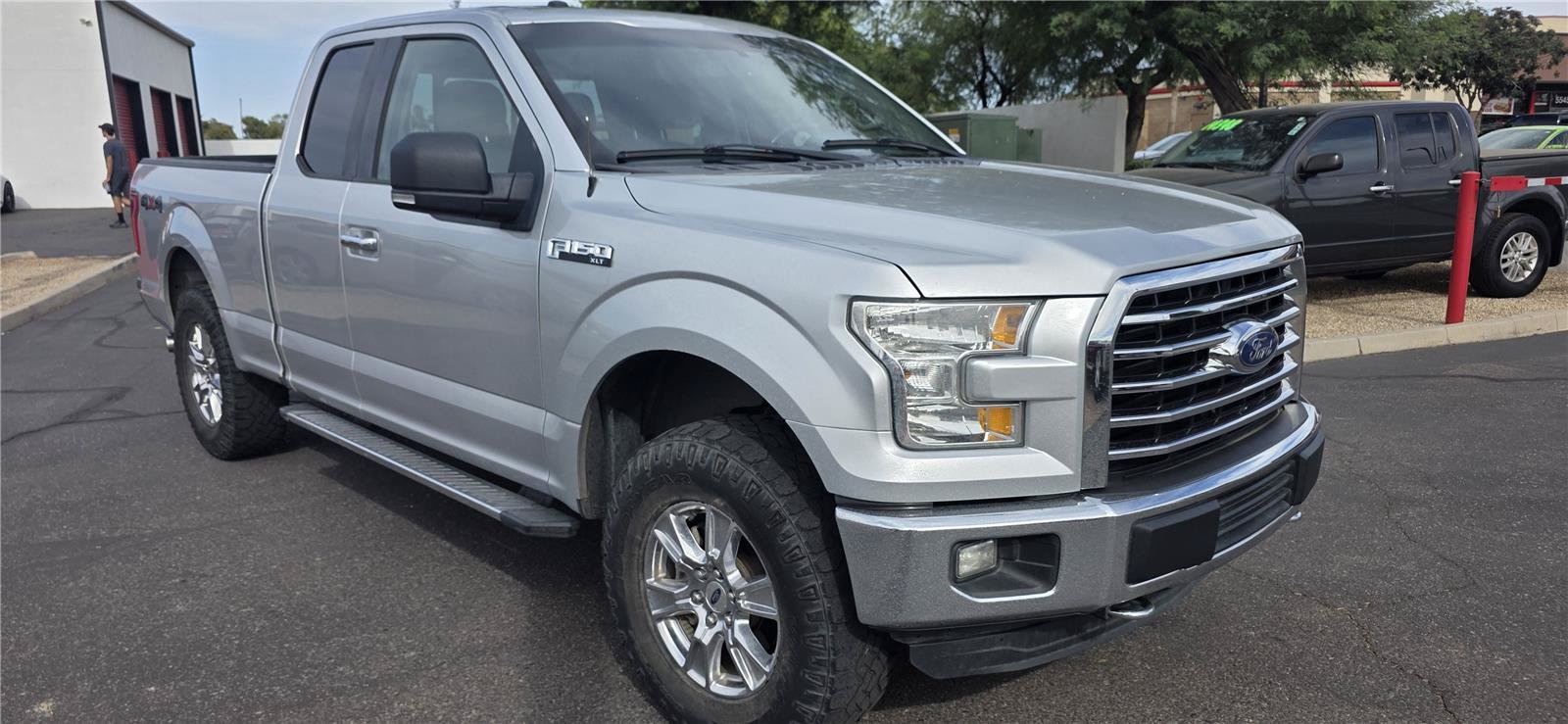 Used 2016 Ford F150 XLT w/ Equipment Group 302A Luxury AWD/4WD image 3