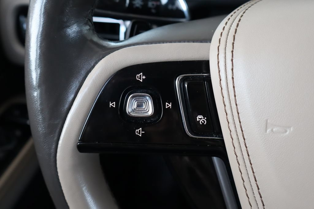 Used 2021 Lincoln Aviator Reserve w/ Equipment Group 201A RWD image 22