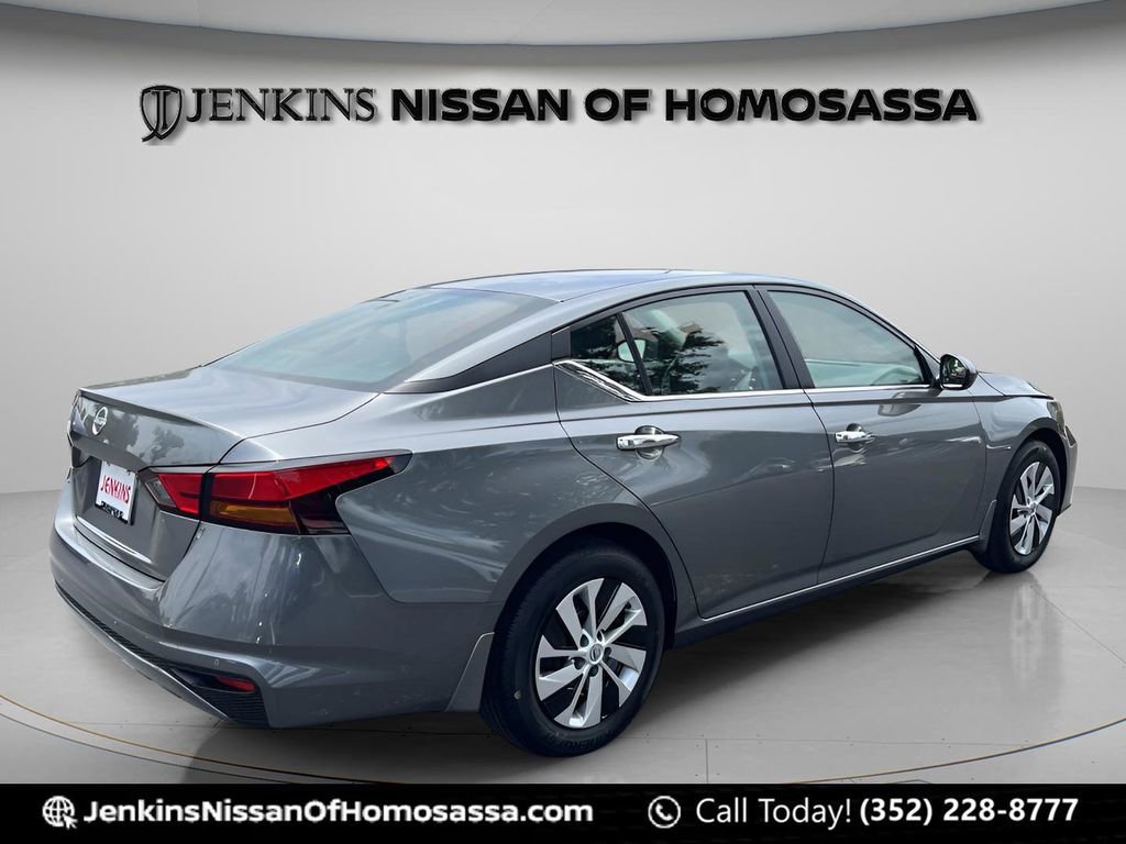 New 2025 Nissan Altima 2.5 S FWD image 3