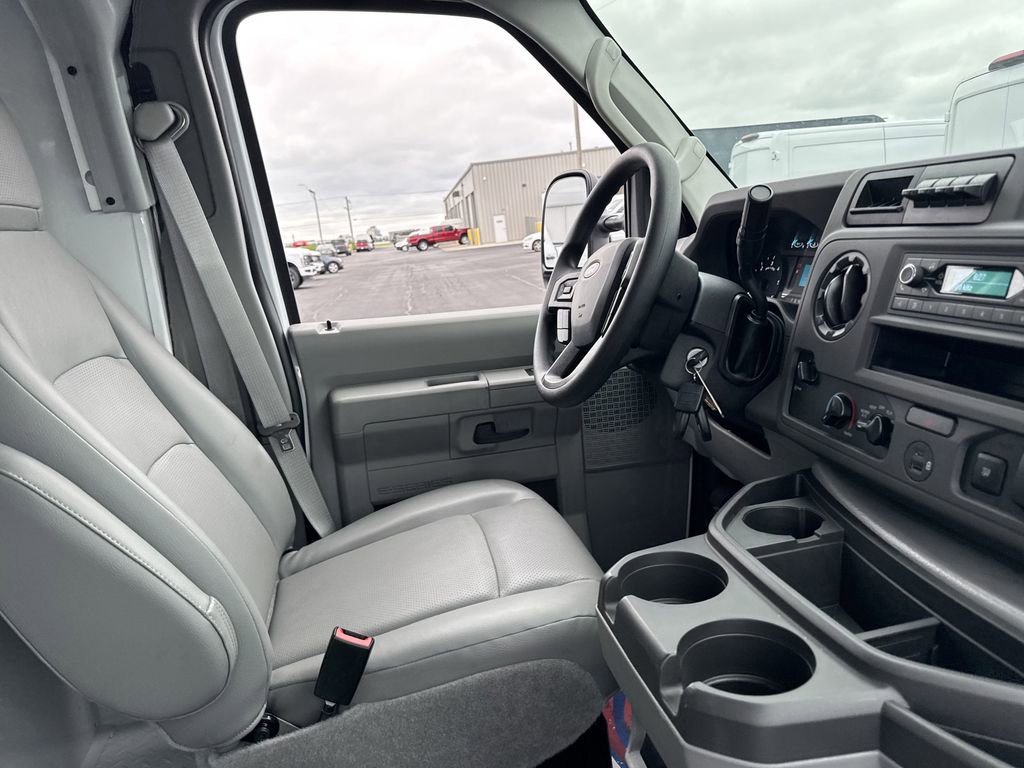 New 2026 Ford E-350 and Econoline 350 Super Duty w/ Power Equipment Group RWD image 17