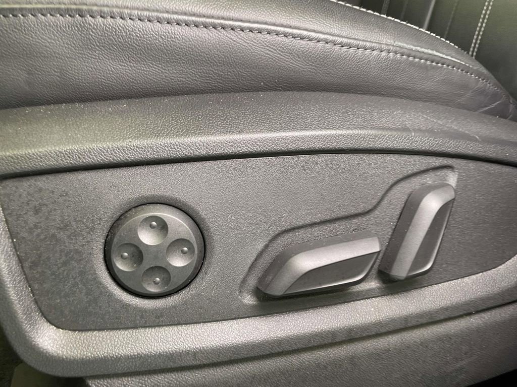 Certified 2023 Audi Q5 2.0T Premium Plus w/ Premium Plus Package image 16