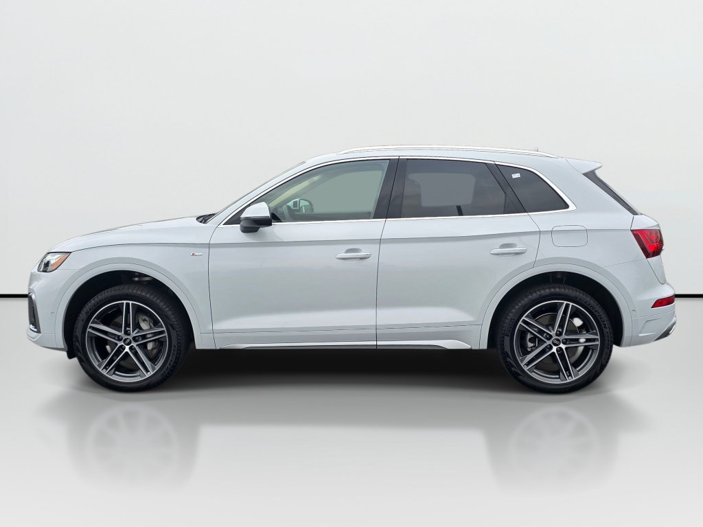 Used 2025 Audi Q5 e Prestige w/ Prestige Package AWD/4WD image 2