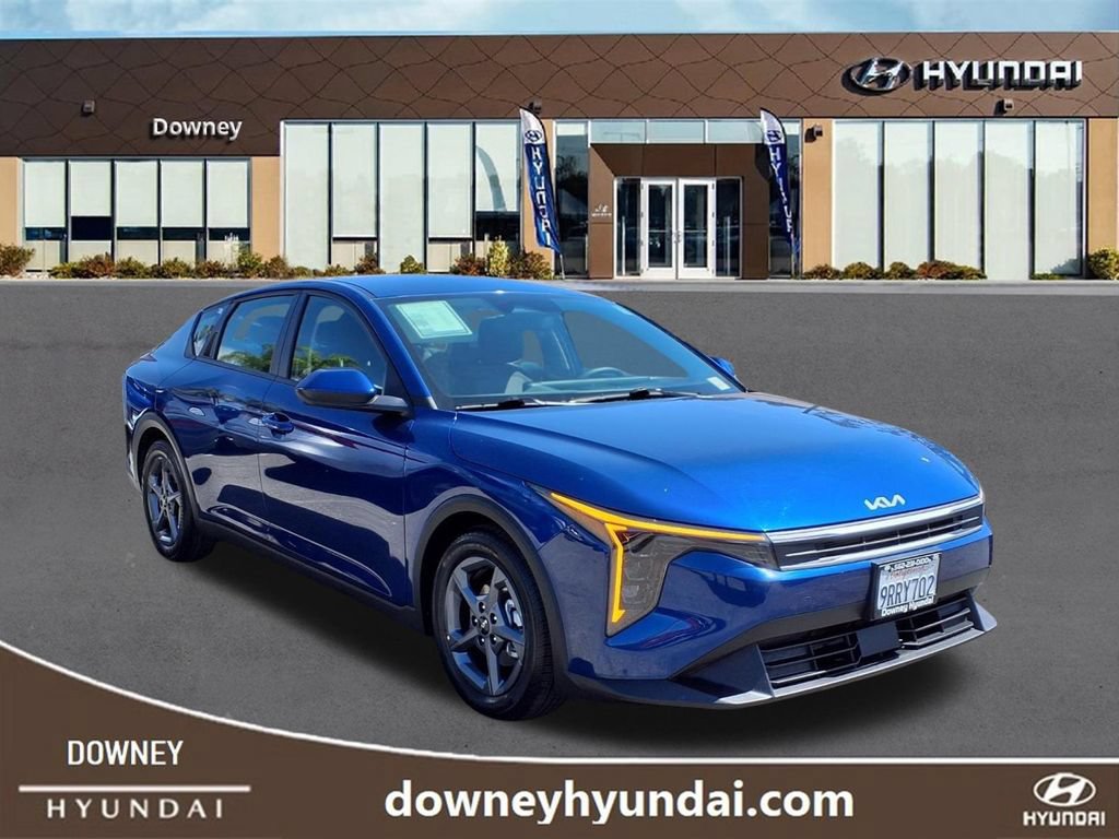 Used 2025 Kia K4 FWD image 3
