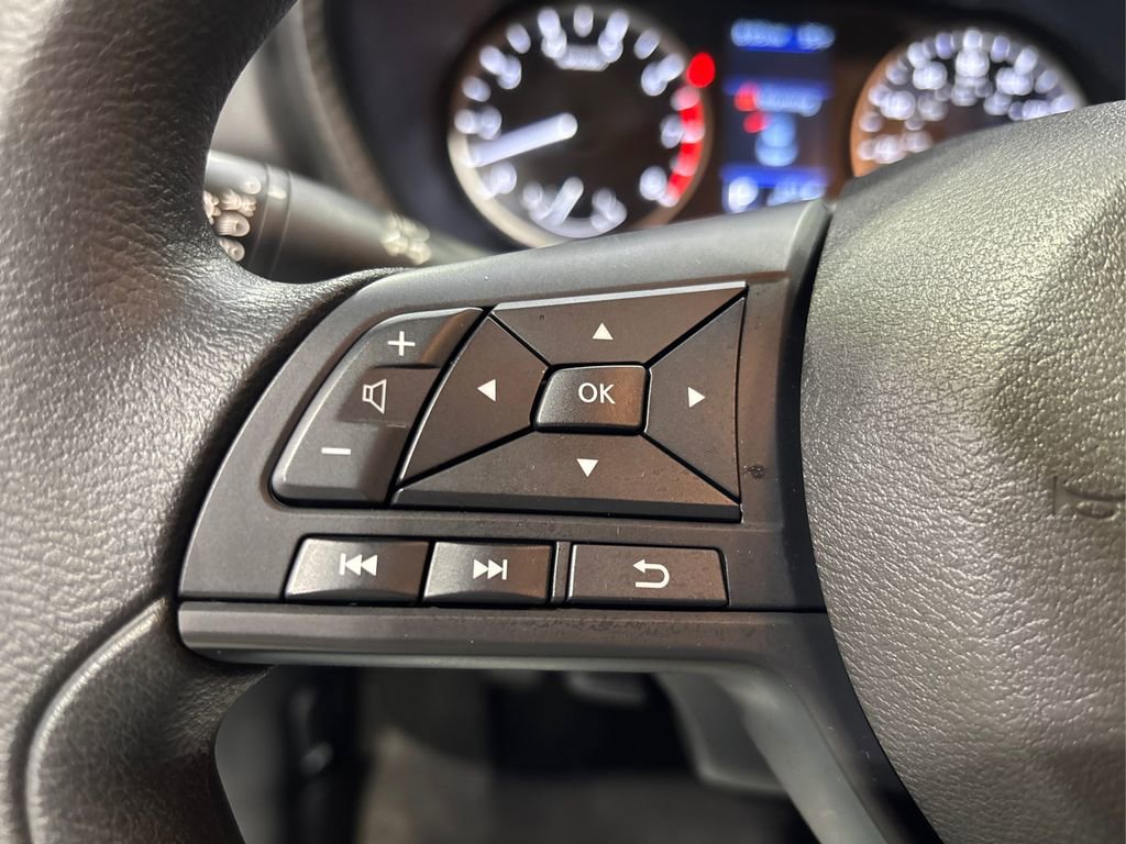 Used 2025 Nissan Sentra S image 26