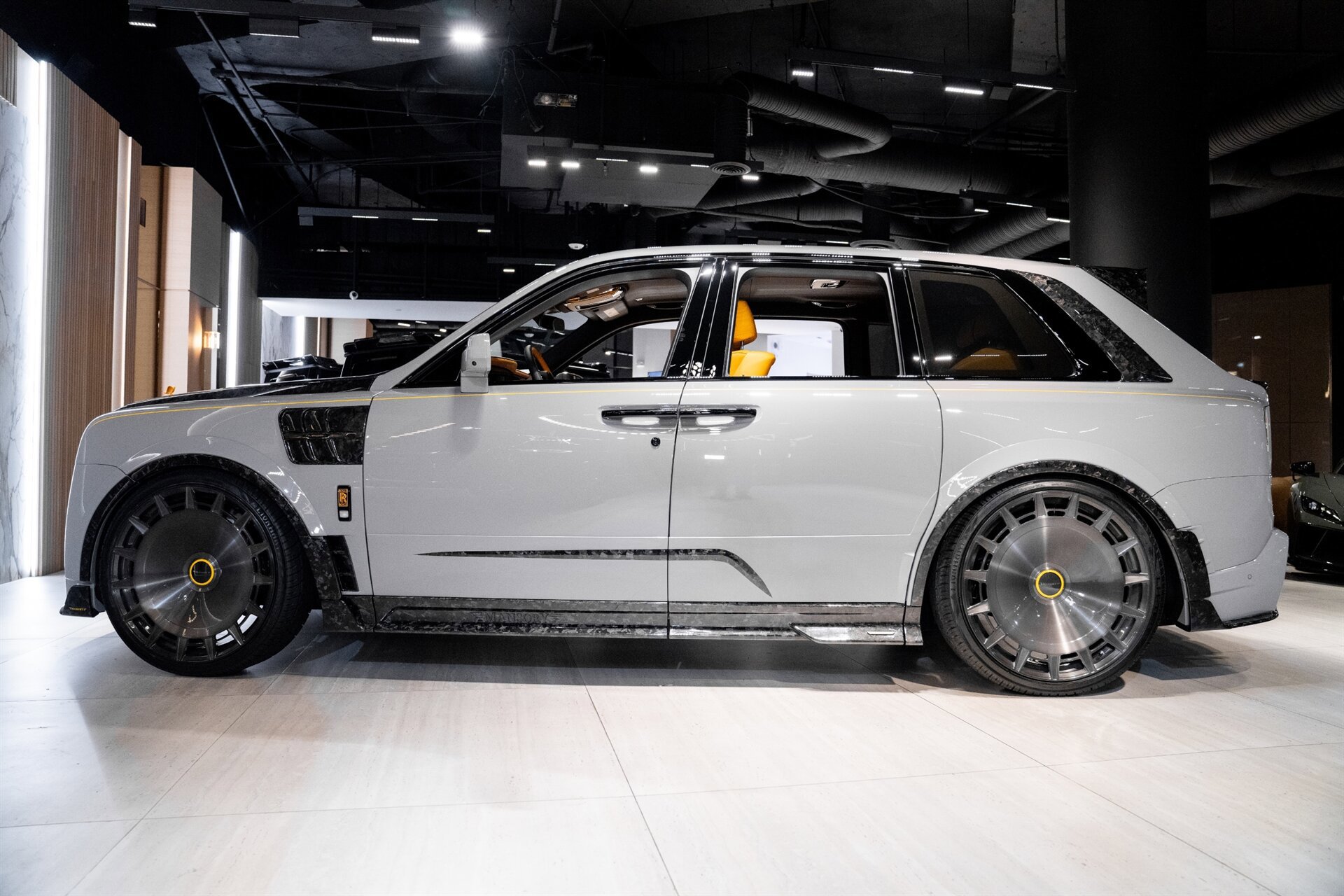 Used 2026 Rolls-Royce Cullinan image 64