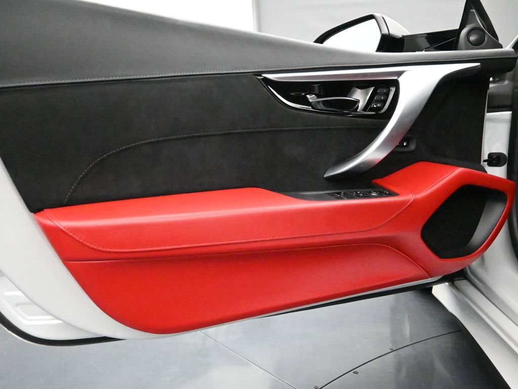 Used 2020 Acura NSX image 23