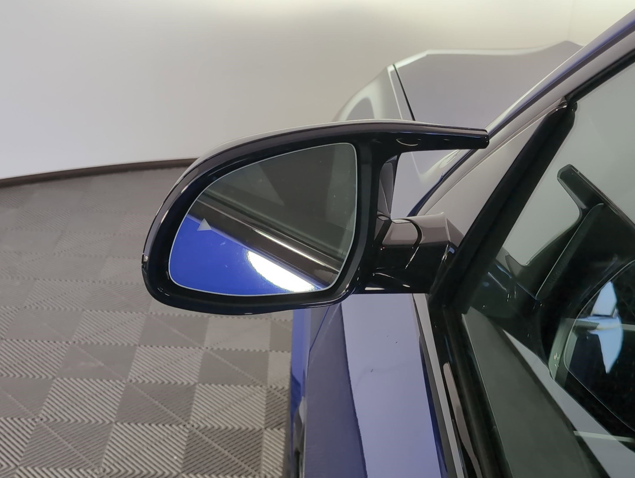 New 2026 BMW X5 M Competition w/ Executive Package image 21