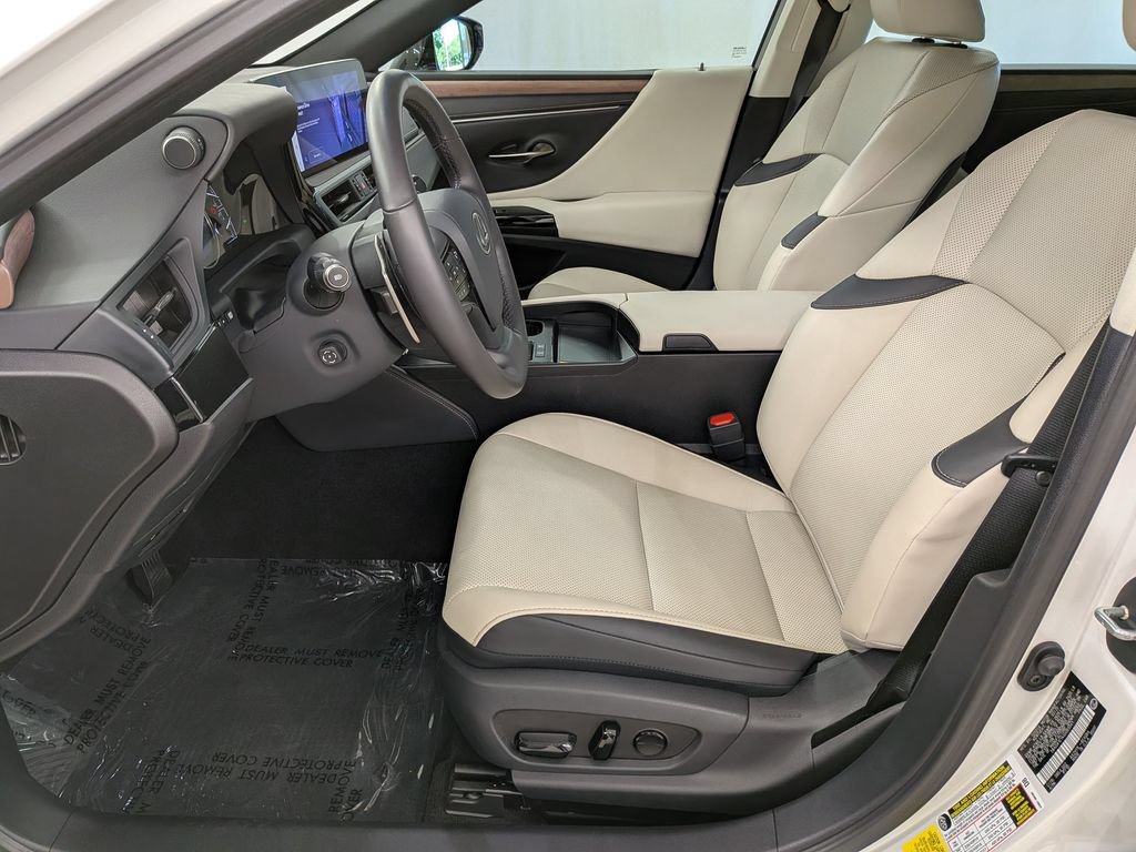 Used 2025 Lexus ES 300h w/ Premium Package FWD image 15