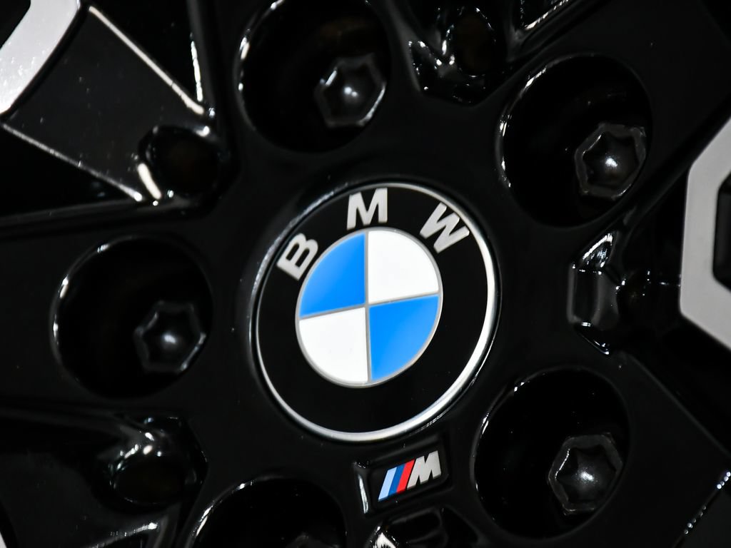 Used 2021 BMW X6 M w/ Executive Package AWD/4WD image 93