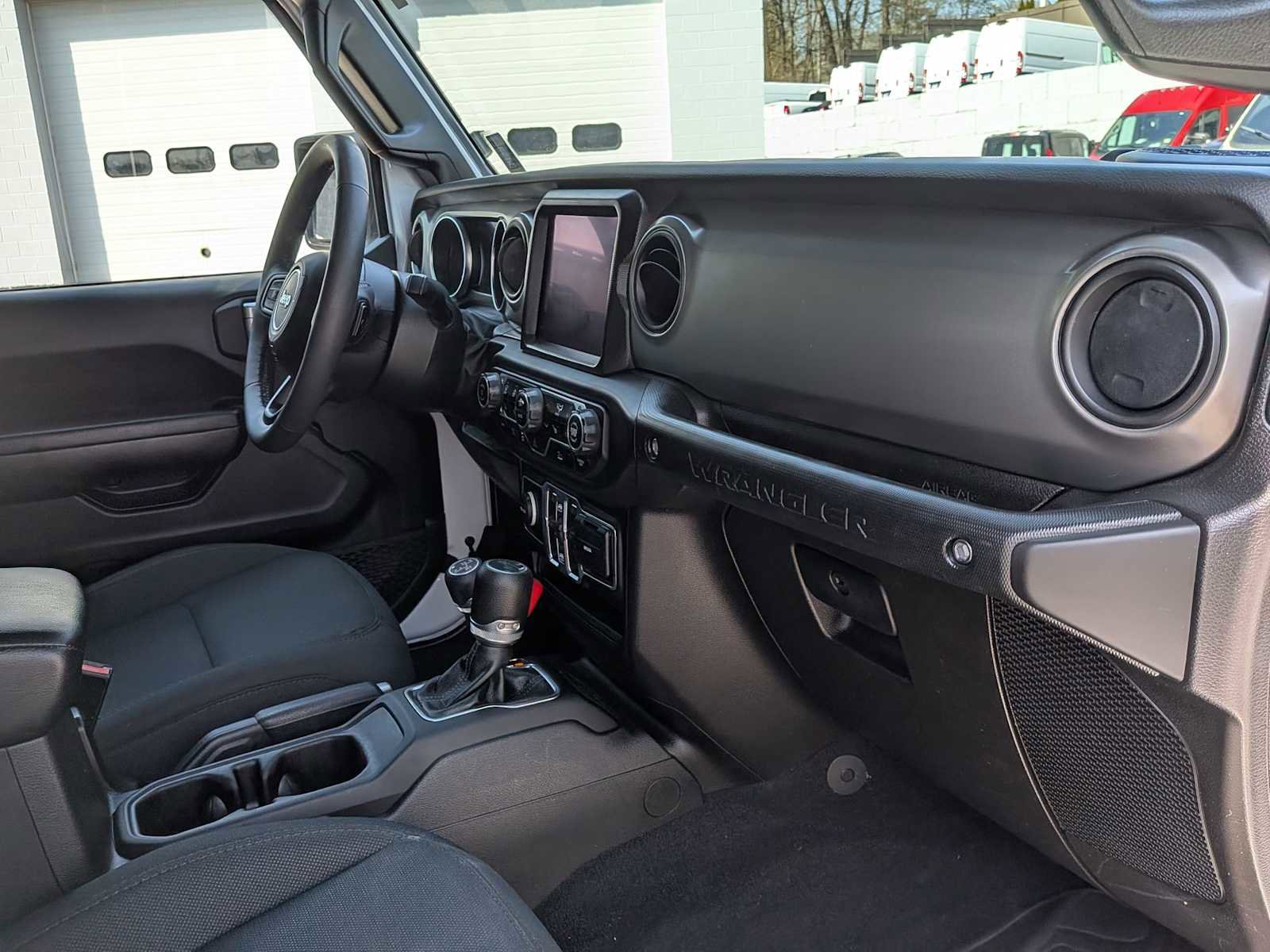 Certified 2023 Jeep Wrangler Unlimited w/ Sun & Screen Package AWD/4WD image 25