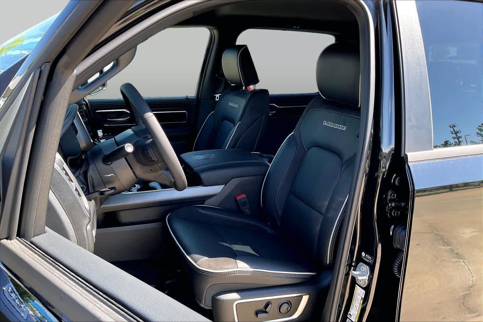 New 2027 RAM 1500 Laramie w/ Bed Utility Group AWD/4WD image 9