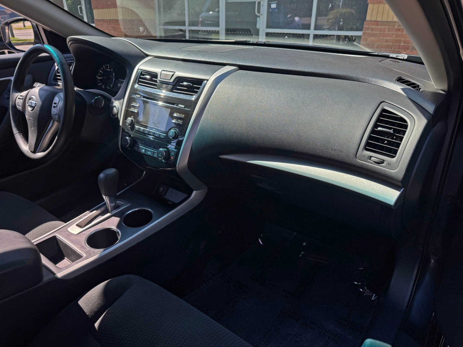 Used 2015 Nissan Altima 2.5 SV w/ Convenience Package FWD image 14