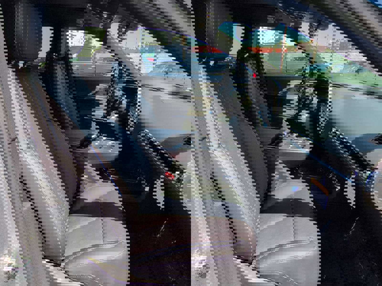 New 2026 Cadillac Lyriq V image 27