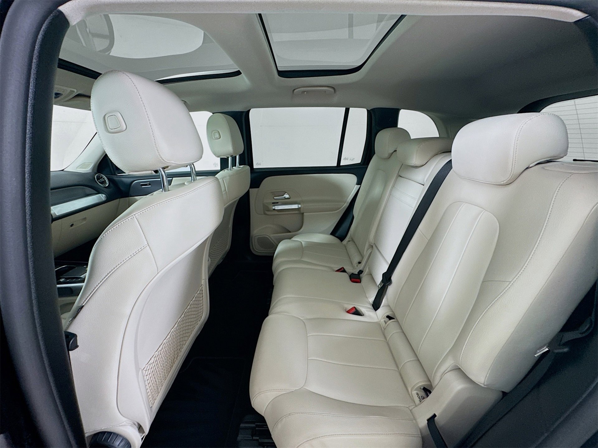 Certified 2022 Mercedes-Benz GLB 250 image 25