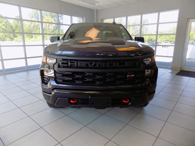 Used 2023 Chevrolet Silverado 1500 Custom Trail Boss AWD/4WD image 2
