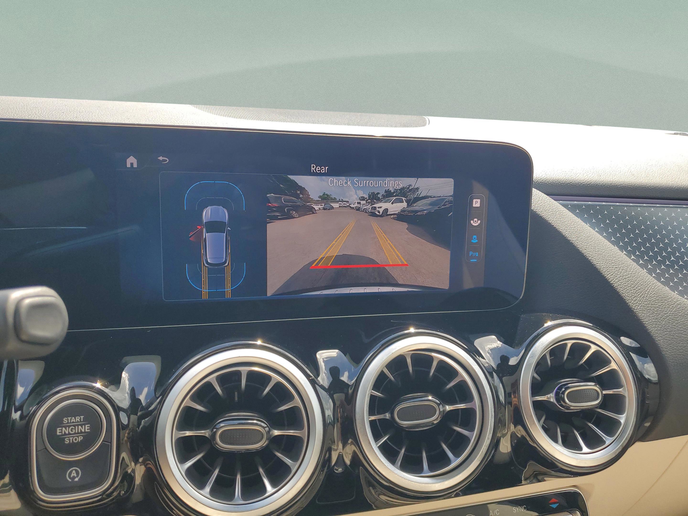 Certified 2025 Mercedes-Benz GLA 250 image 29