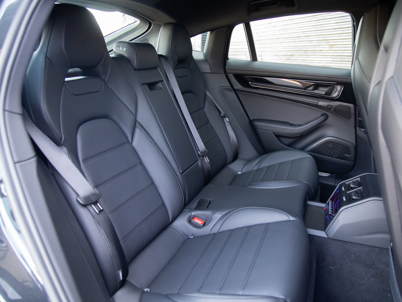 New 2026 Porsche Panamera 4 AWD/4WD image 23