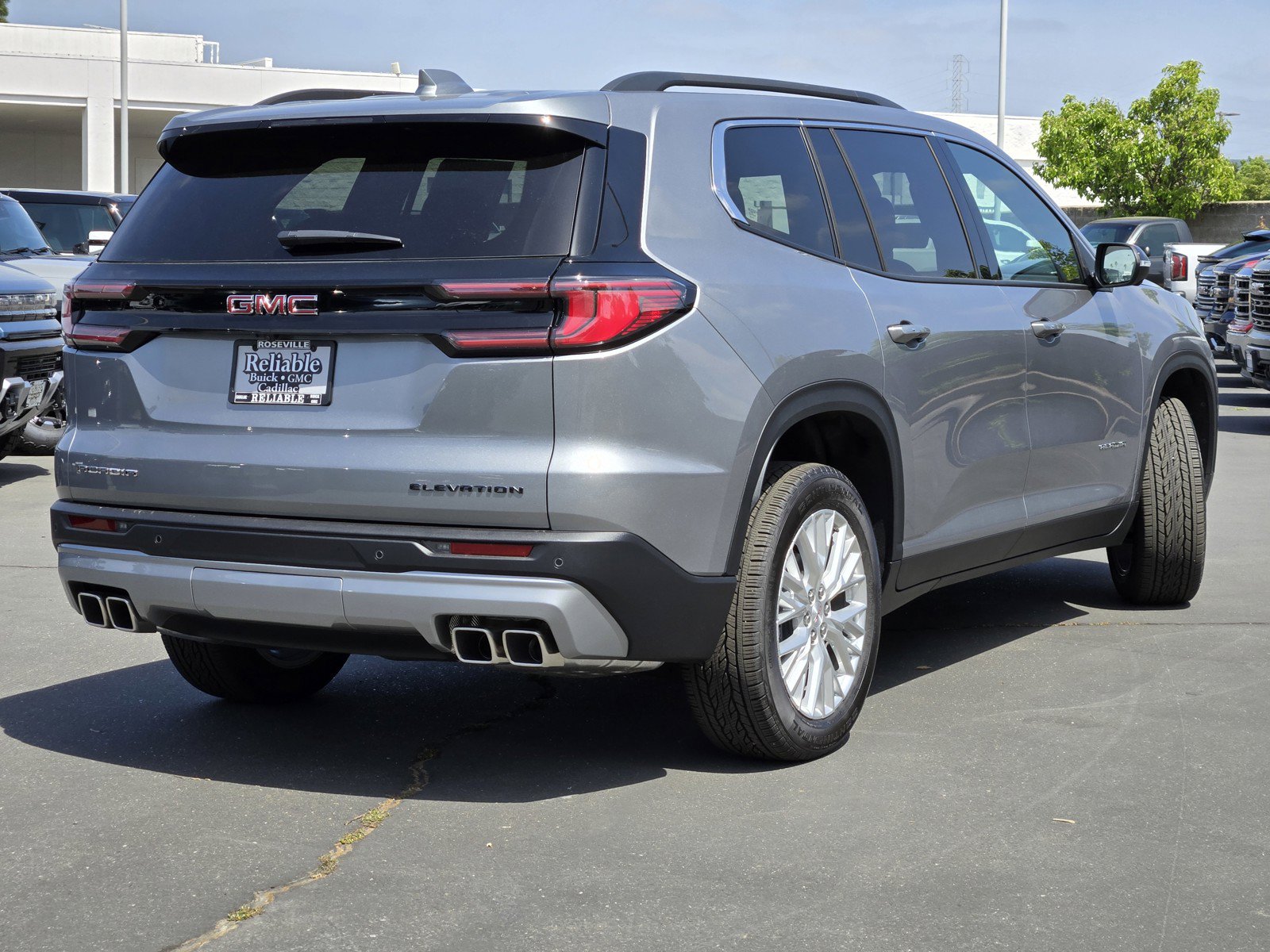 New 2025 GMC Acadia Elevation w/ Elevation Premium Package FWD image 4