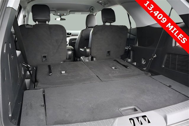 Used 2023 Ford Explorer XLT w/ Equipment Group 202A image 29