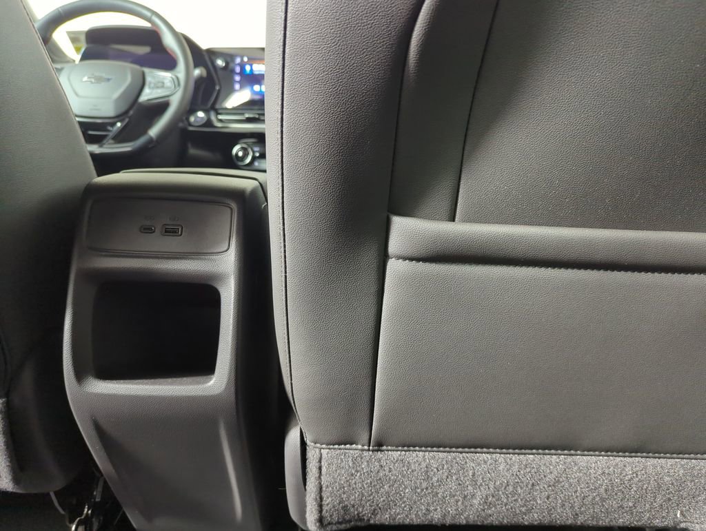 Used 2025 Chevrolet Trax RS w/ Driver Confidence Package image 30