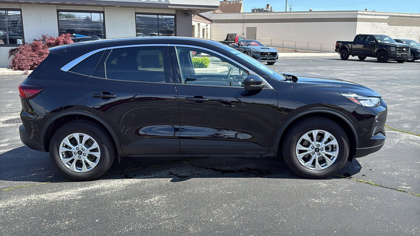 Used 2023 Ford Escape Active w/ Tech Pack #2 AWD/4WD image 9