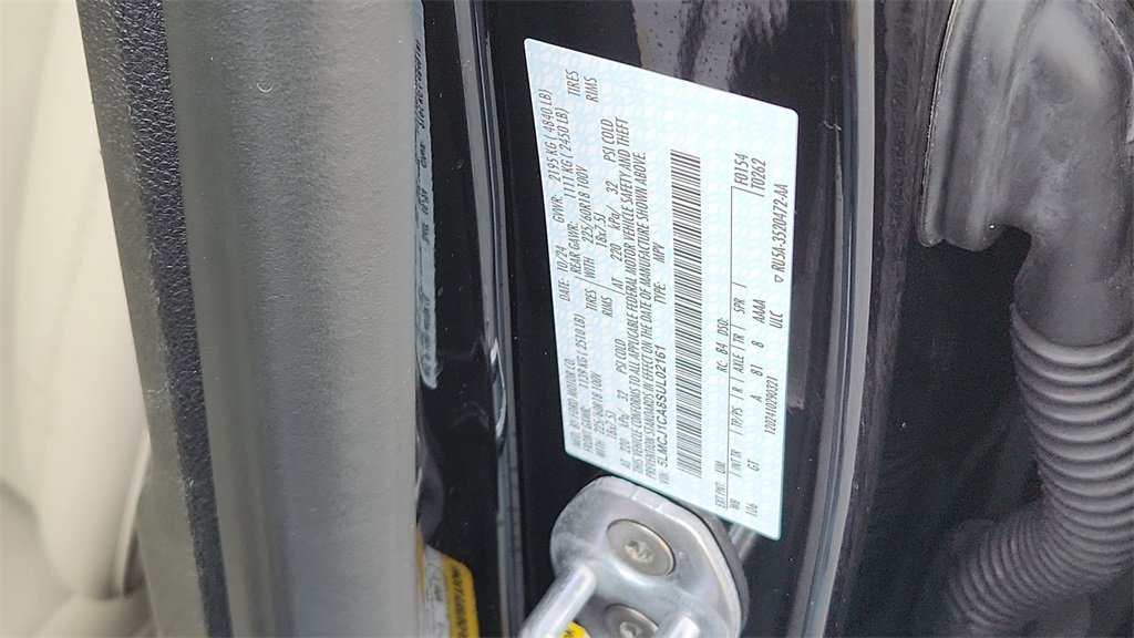 Used 2025 Lincoln Corsair FWD w/ Equipment Group 101A image 27