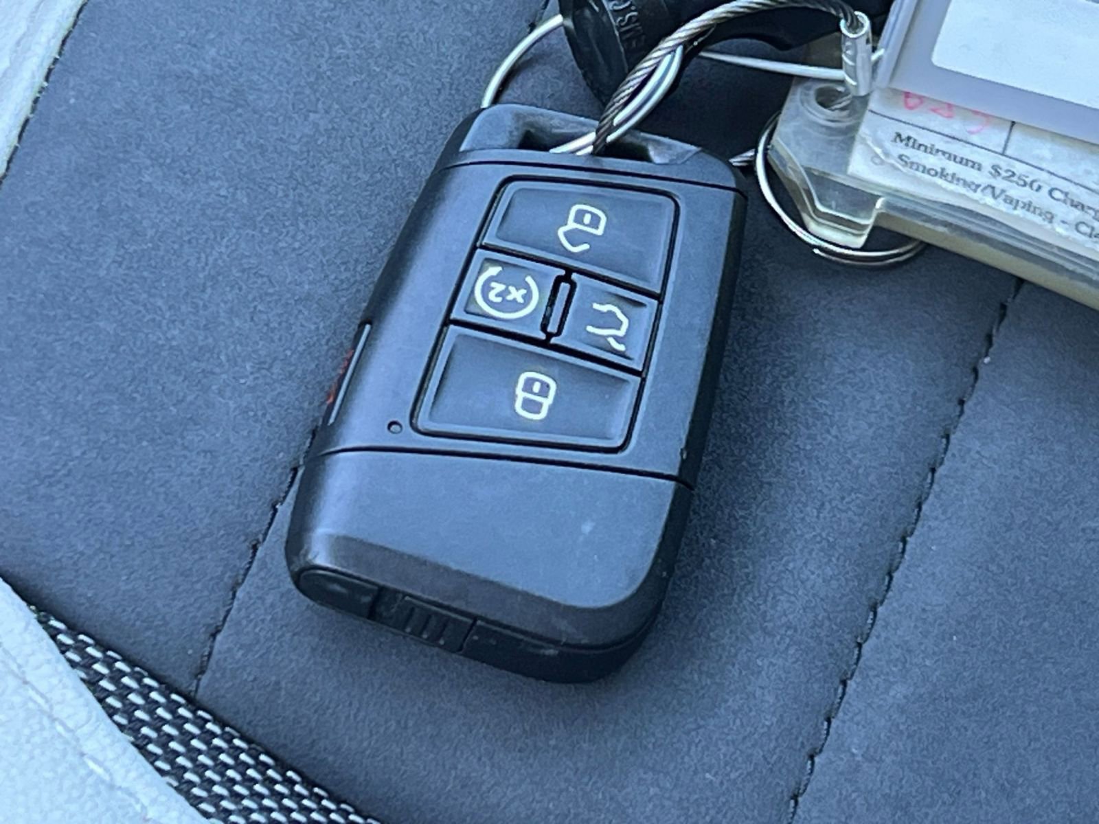 Used 2025 Volkswagen Taos SE image 21