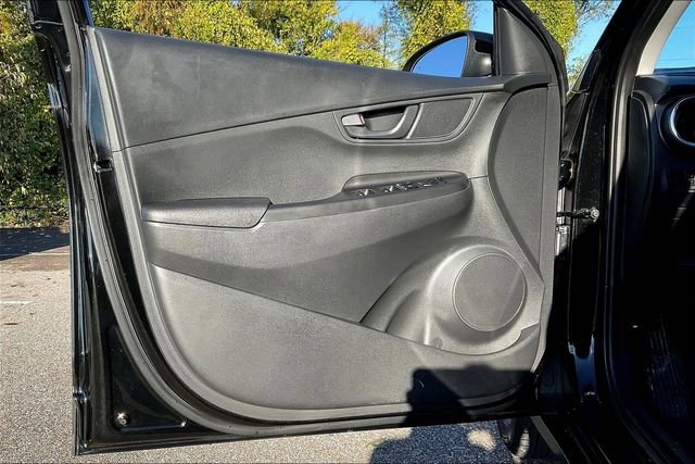 Used 2023 Hyundai Kona SEL w/ Cargo Package image 23