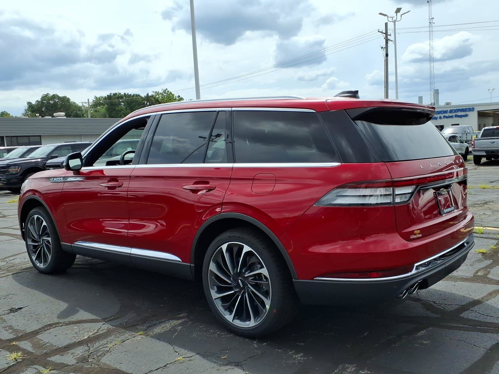 New 2026 Lincoln Aviator Reserve AWD/4WD image 7