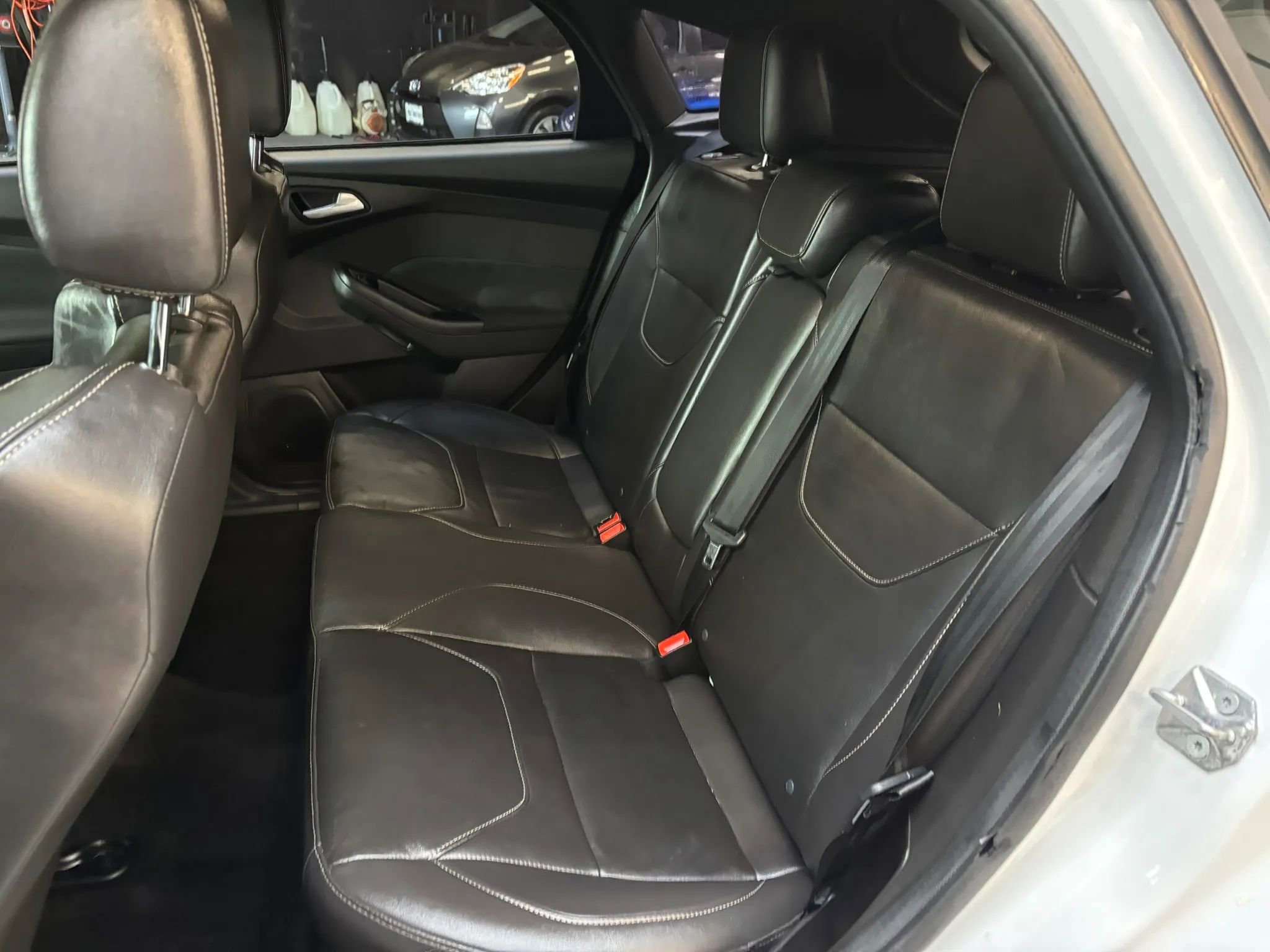 Used 2018 Ford Focus ST w/ Equipment Group 402A FWD image 10