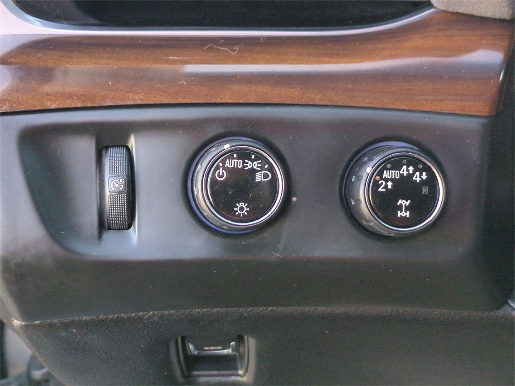 Used 2020 Cadillac Escalade ESV Premium Luxury image 17