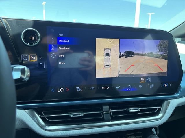 New 2026 Chevrolet Equinox EV LT FWD image 20