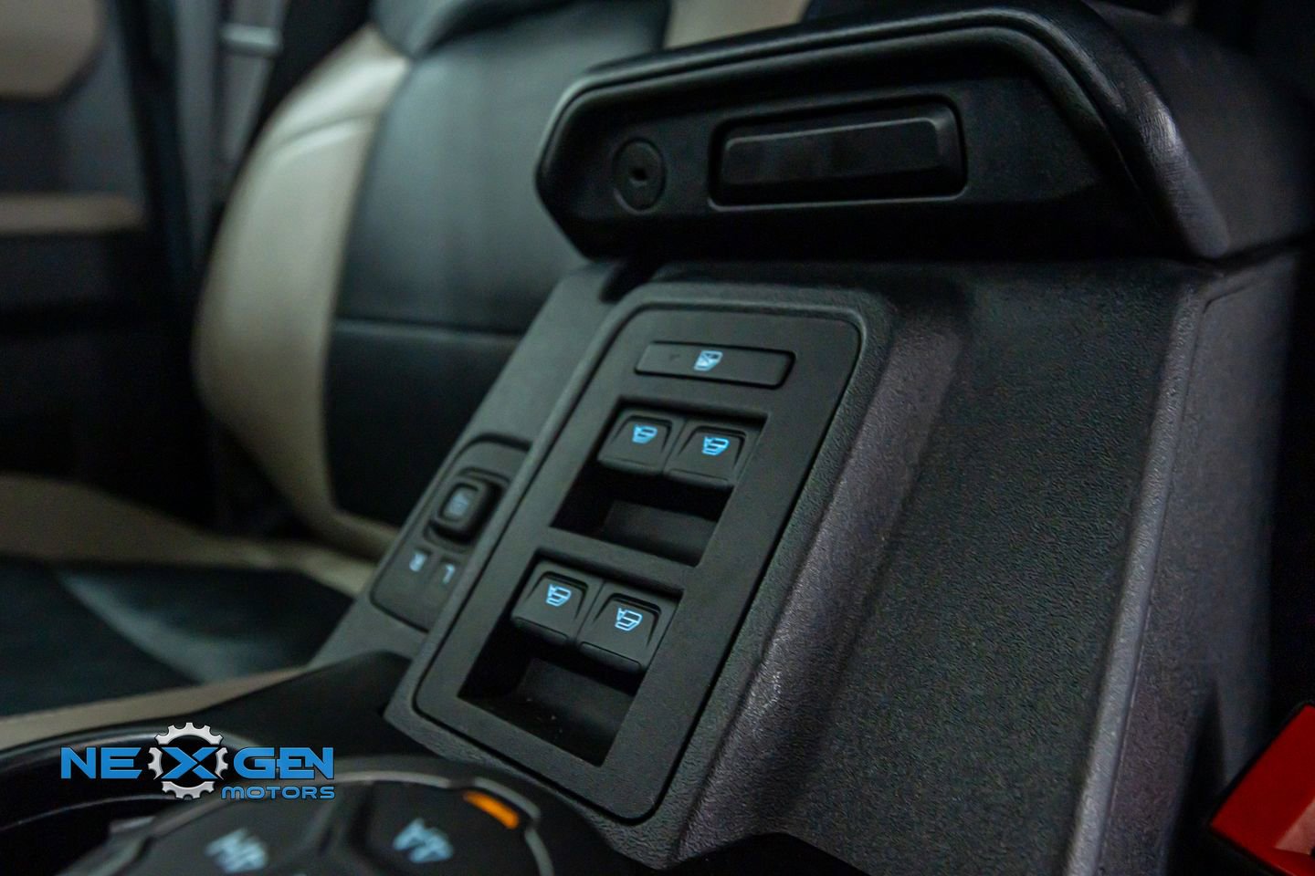 Used 2022 Ford Bronco Wildtrak image 21