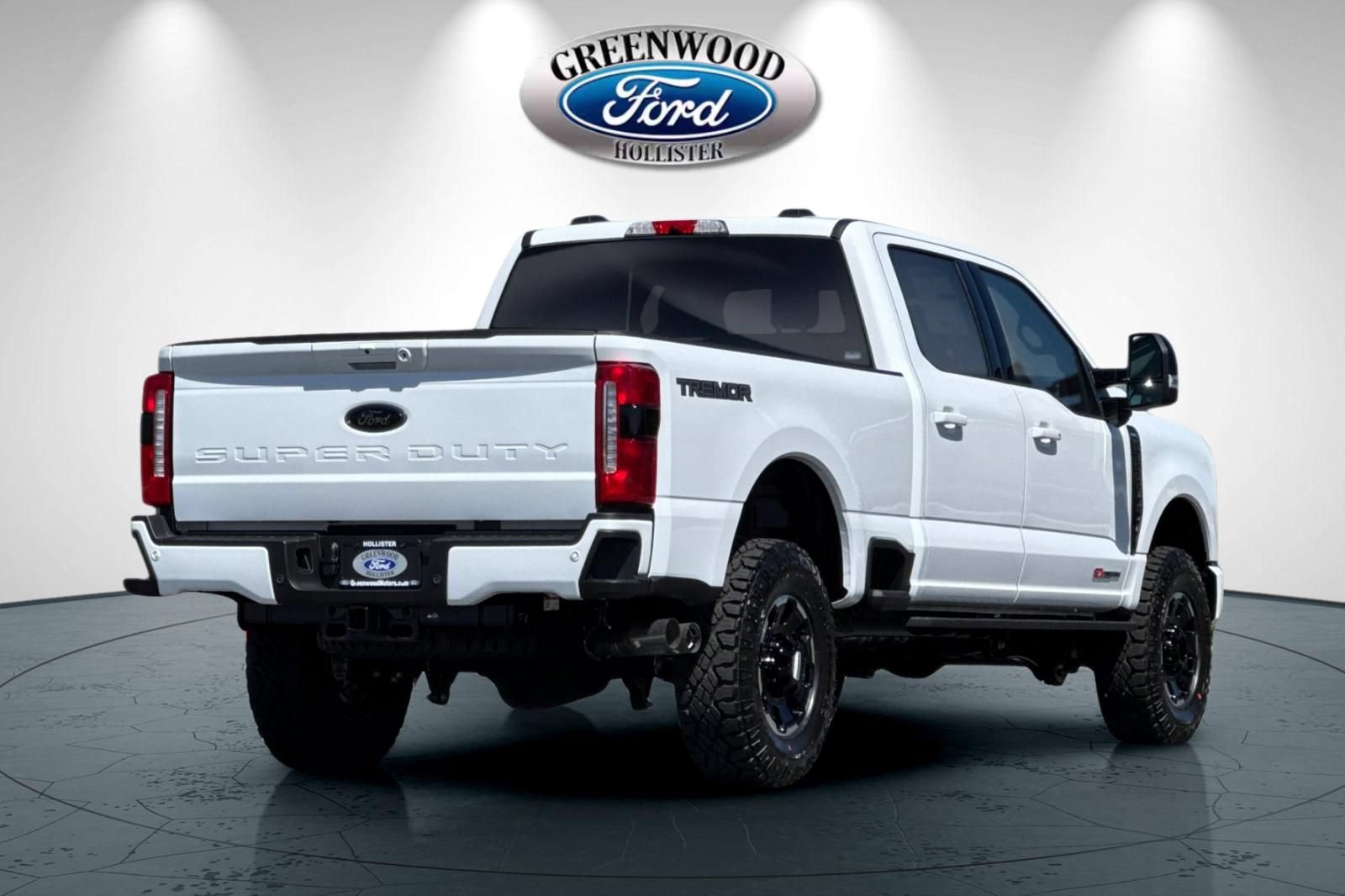New 2026 Ford F350 Lariat w/ Tremor Off-Road Package AWD/4WD image 4