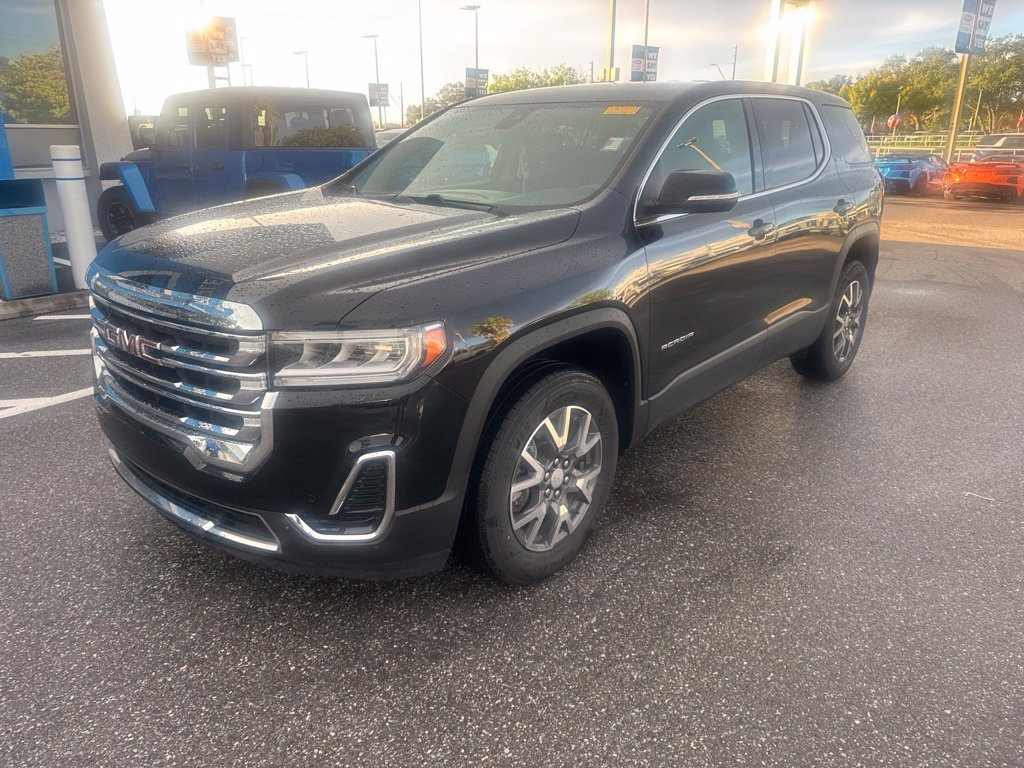 Used 2023 GMC Acadia SLE FWD image 1