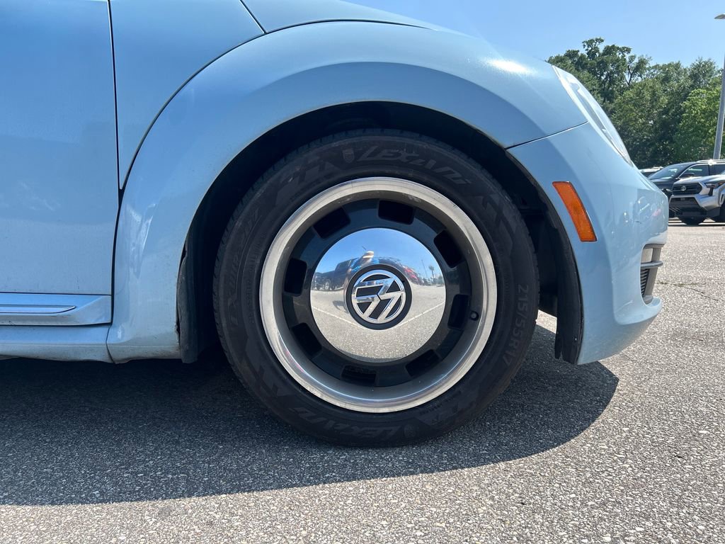 Used 2013 Volkswagen Beetle 2.5 FWD image 6