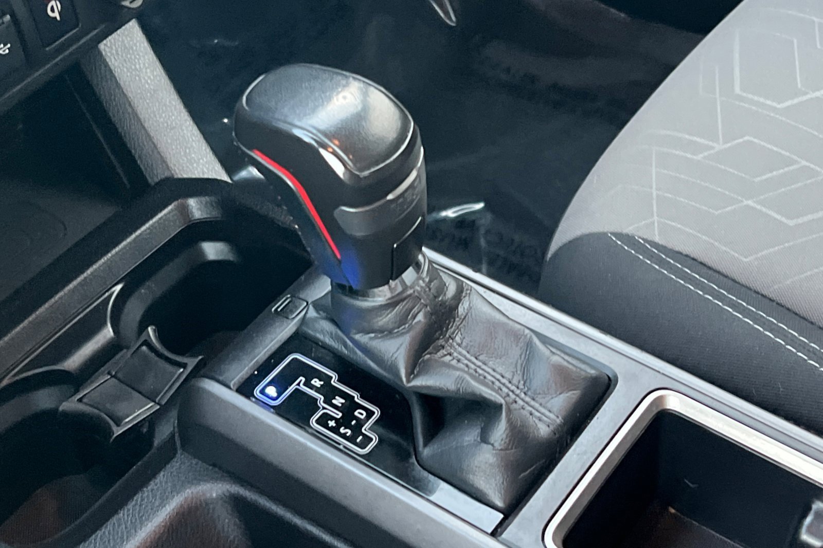 Used 2021 Toyota Tacoma TRD Off-Road image 22