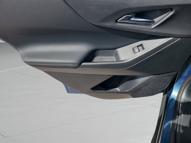 New 2027 Chevrolet Equinox LT FWD image 17