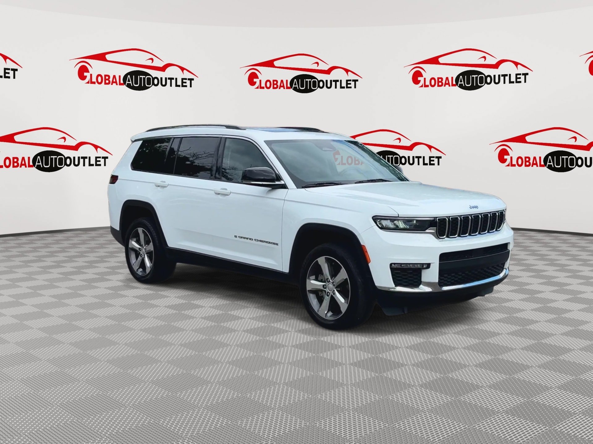 Used 2021 Jeep Grand Cherokee L Limited AWD/4WD image 2