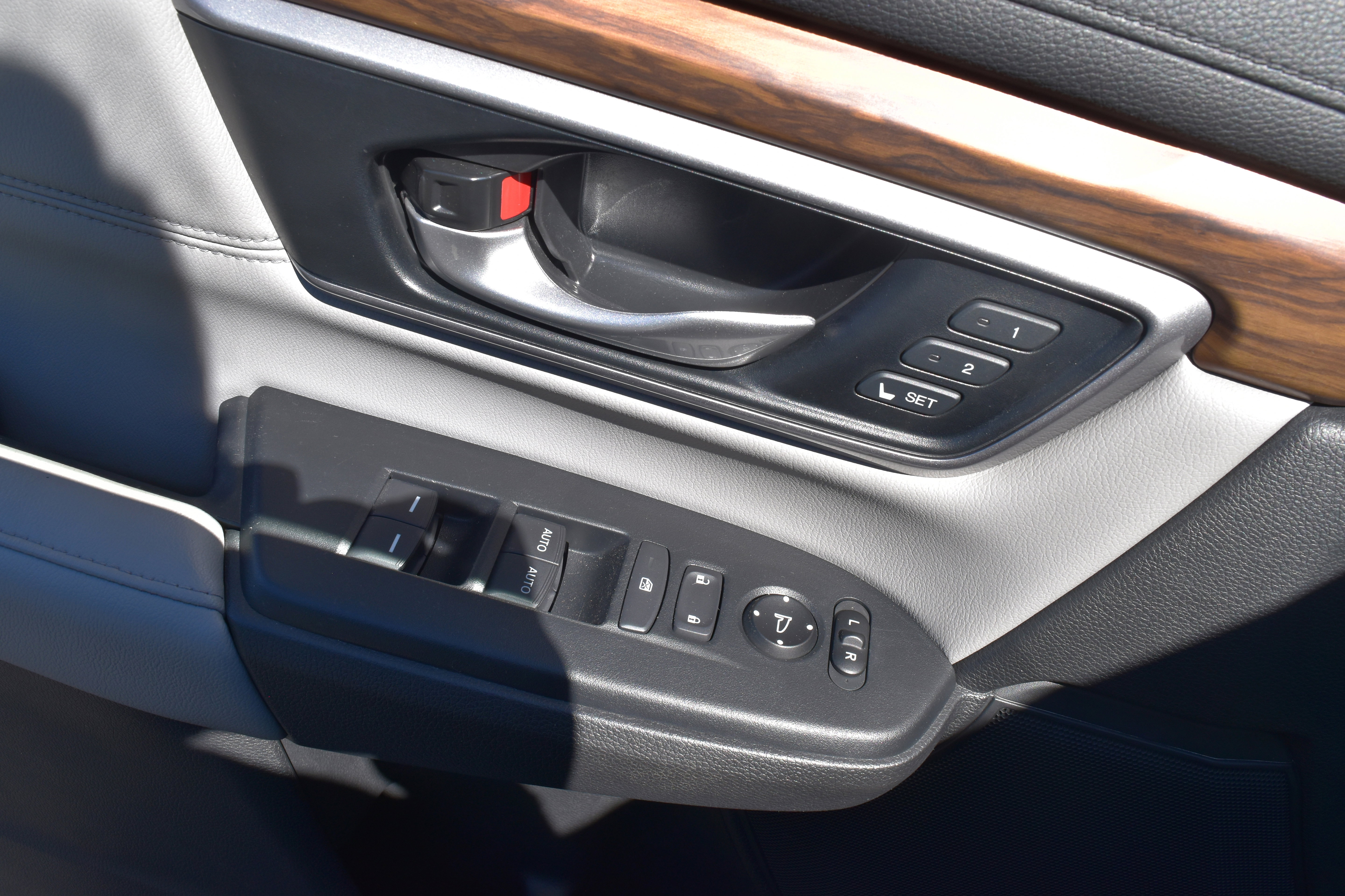 Certified 2018 Honda CR-V Touring image 15