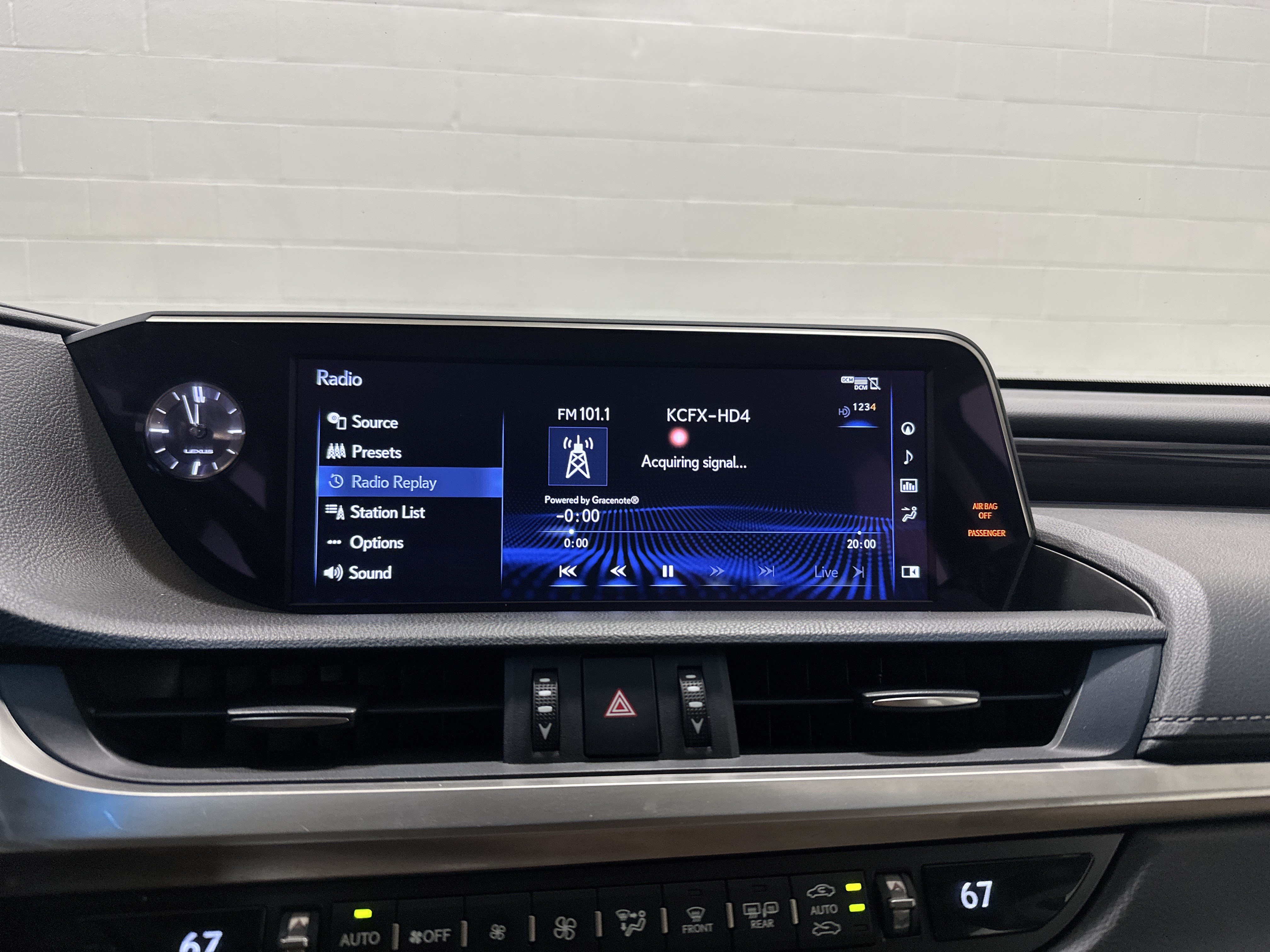 Used 2020 Lexus ES 350 Luxury w/ Accessory Package FWD image 23