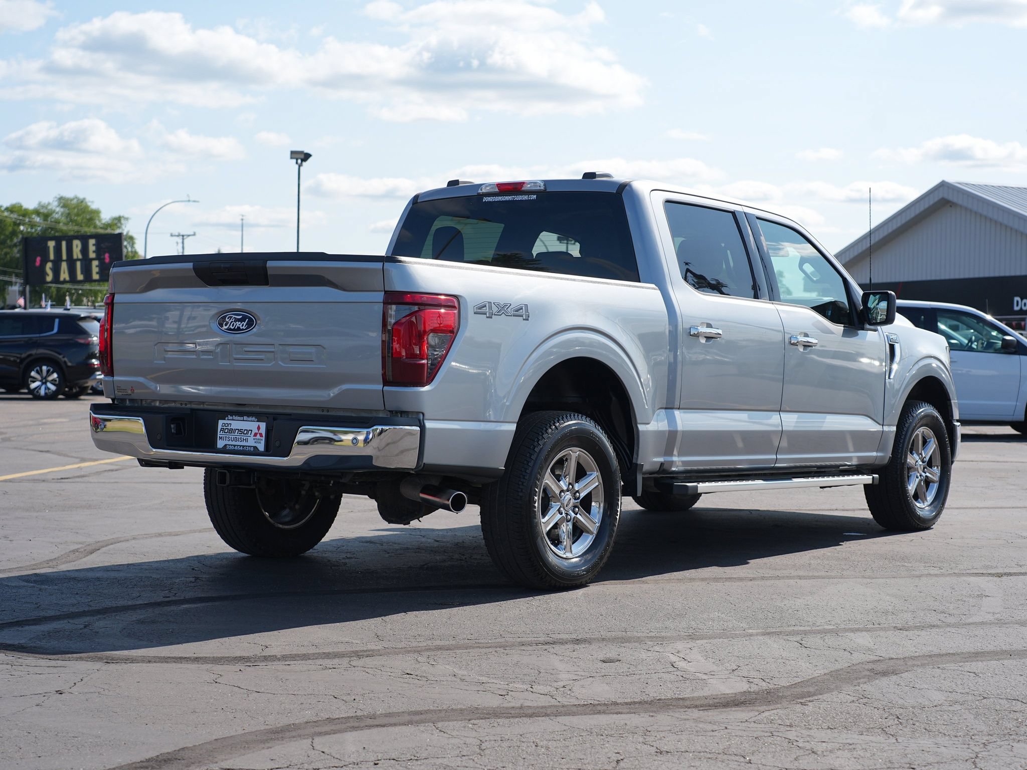 Used 2025 Ford F150 XLT w/ Equipment Group 301A Standard AWD/4WD image 3